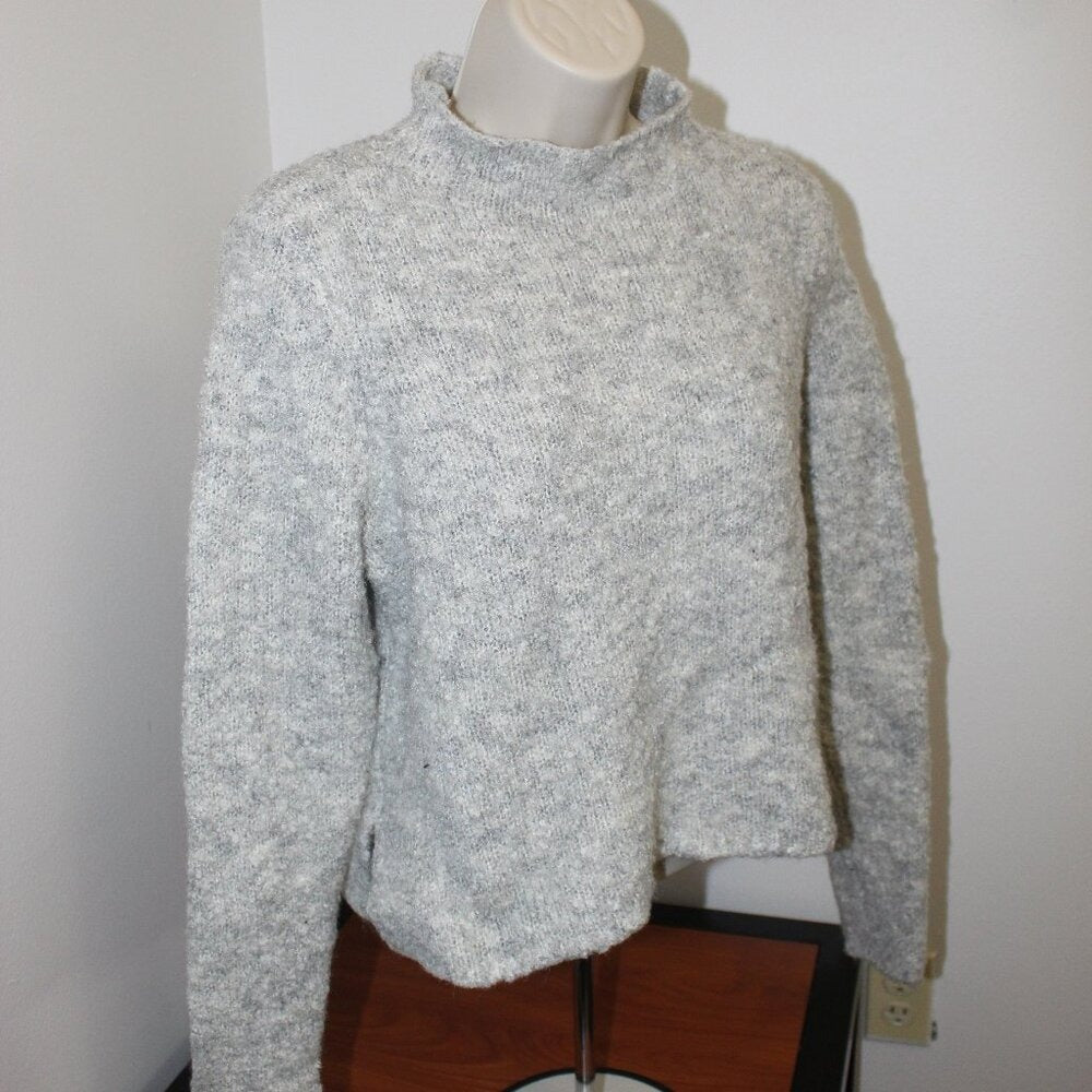 Aerie Turtle Neck Sweater - Size M