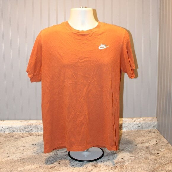 Nike Sportswear Club Men's T-Shirt - Size M