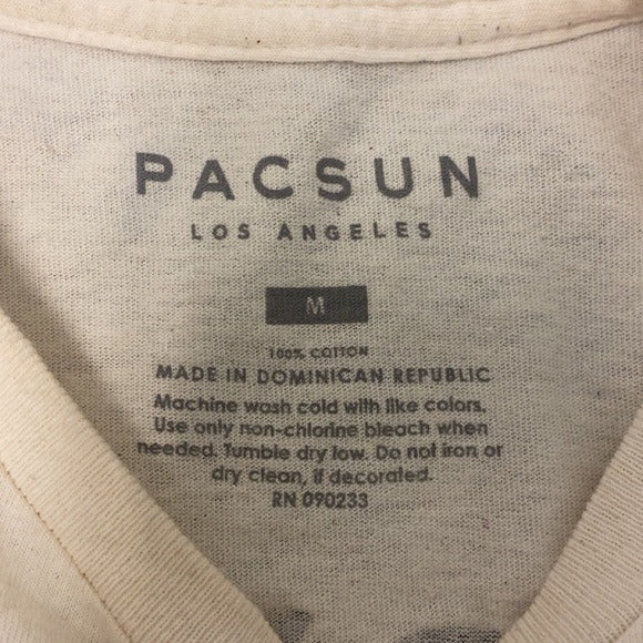 PacSun Peach on Earth T-Shirt - Size M