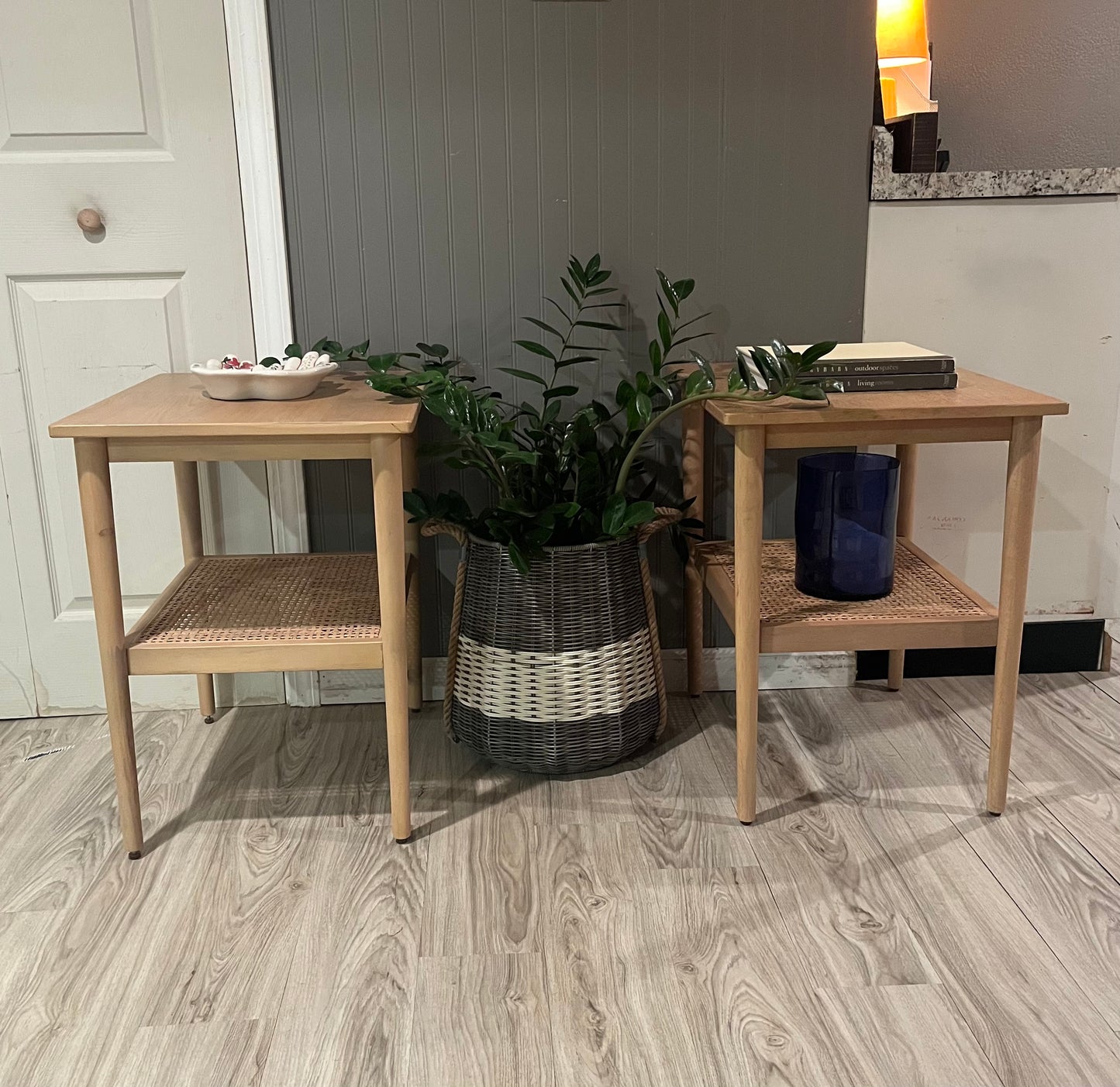 Target Accent Table - Set