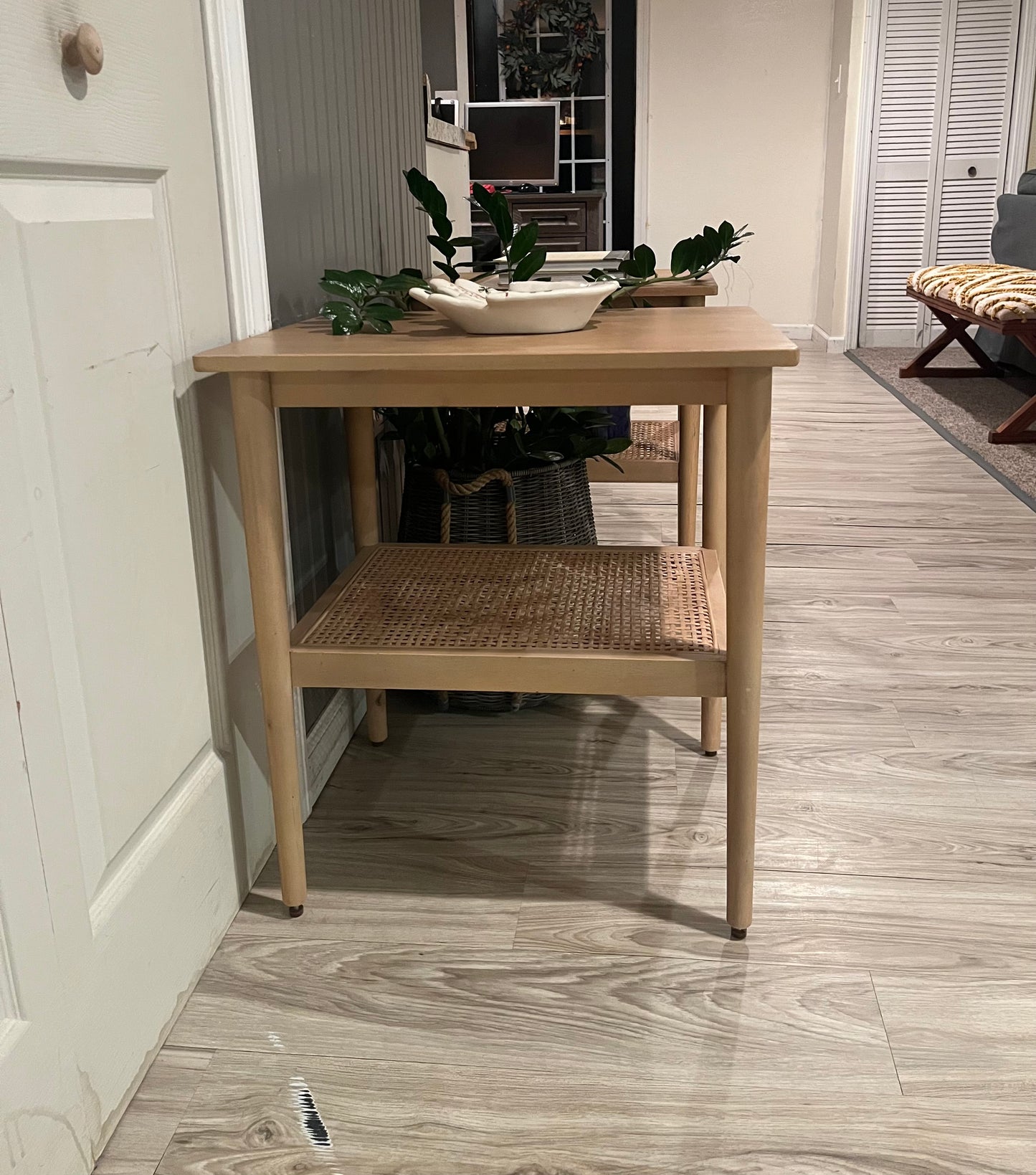 Target Accent Table - Set