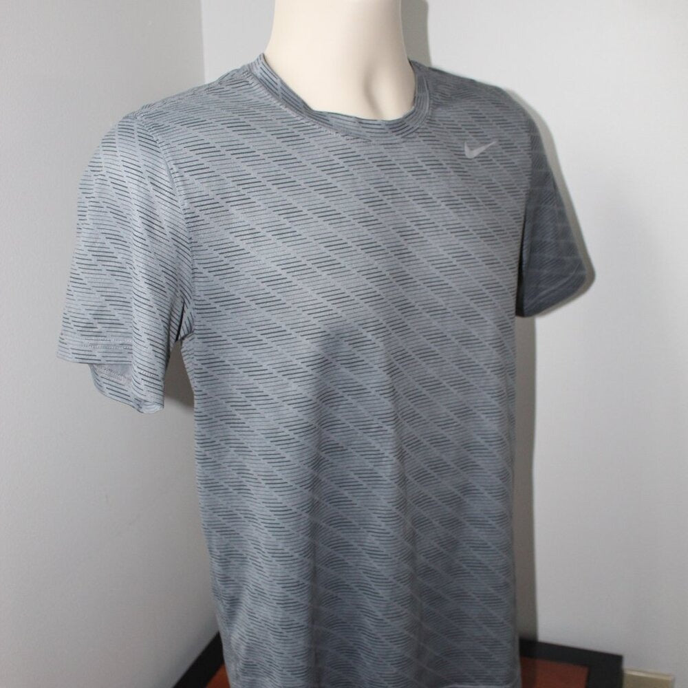 Nike Dri Fit T-Shirt - Size S