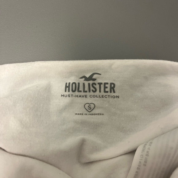 Hollister Must Have Collection Top - Size S