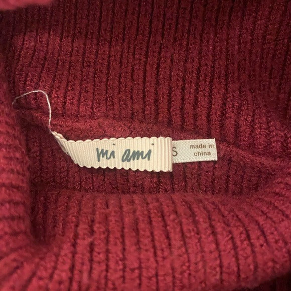 Mi Ami Turtle Neck - Size S