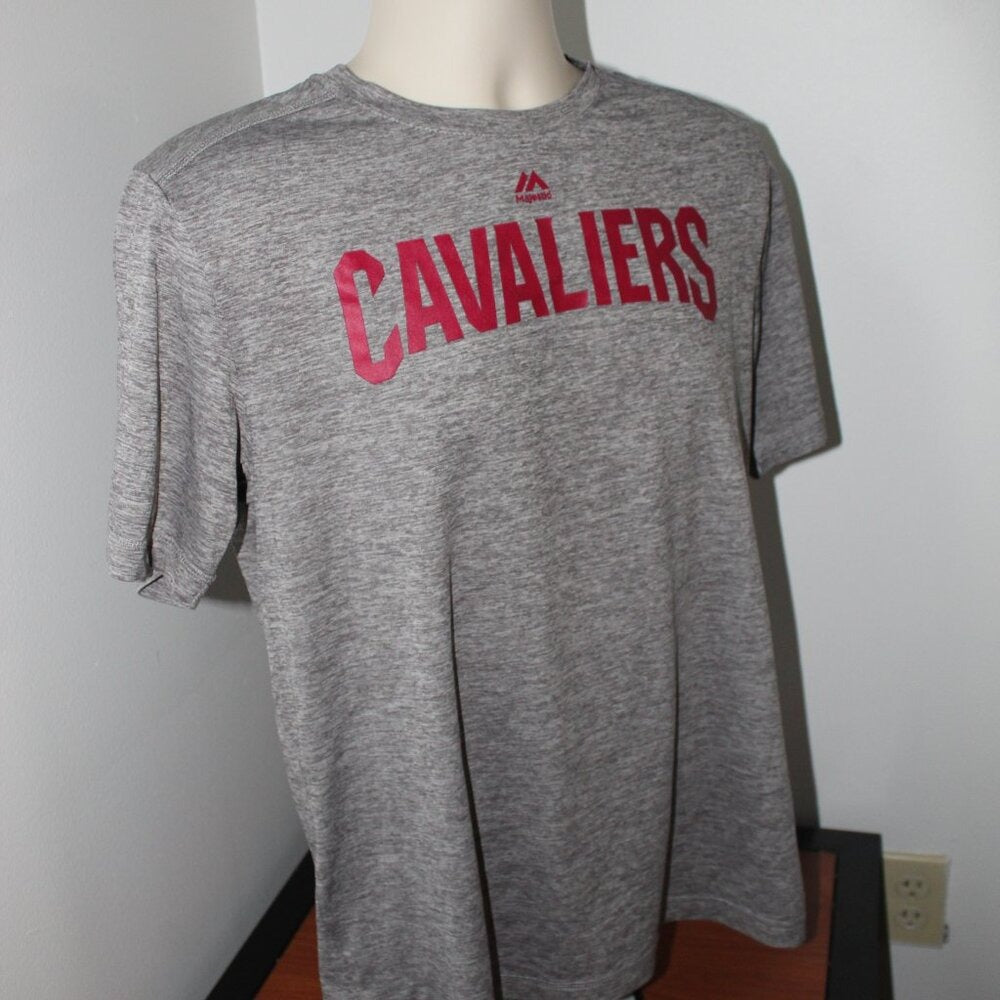 Cleveland Cavaliers Majestic Cool Base Short Sleeve T-Shirt - Size M