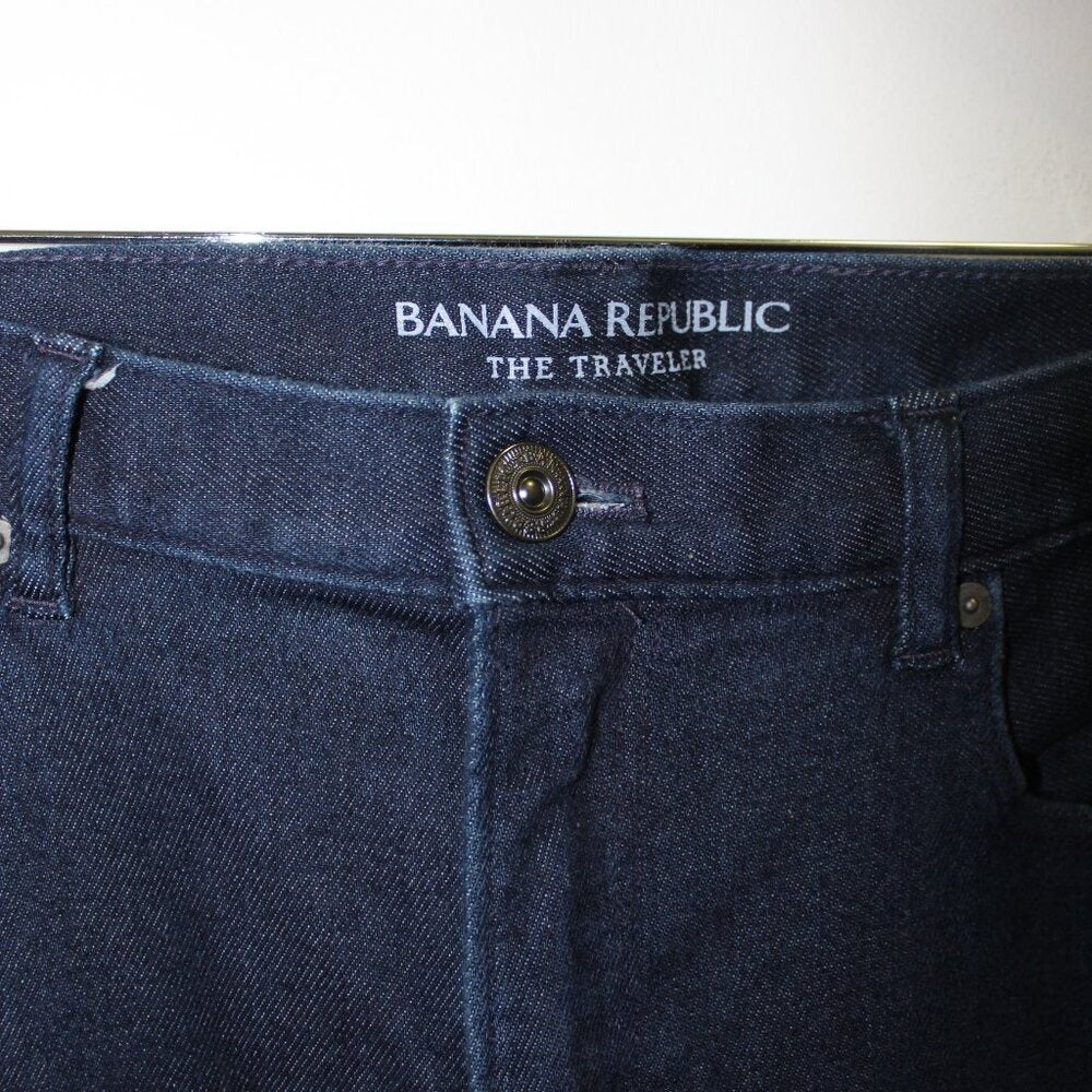 Bannan Republic The Traveler - Size 34x32 Slim Jeans