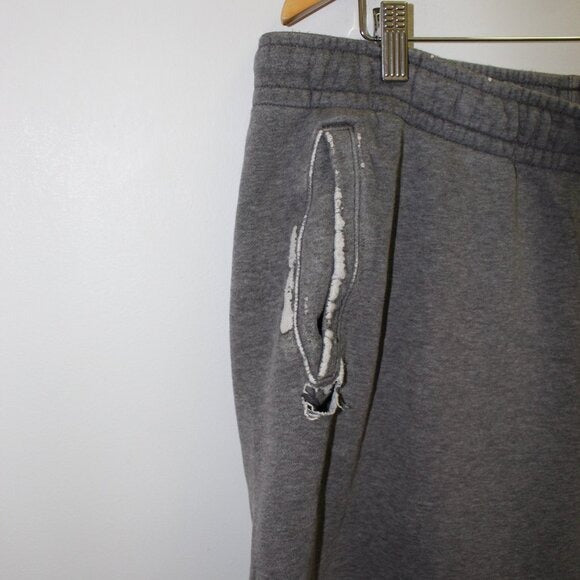 Nike Sweatshorts - Size L