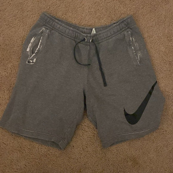 Nike Sweatshorts - Size L