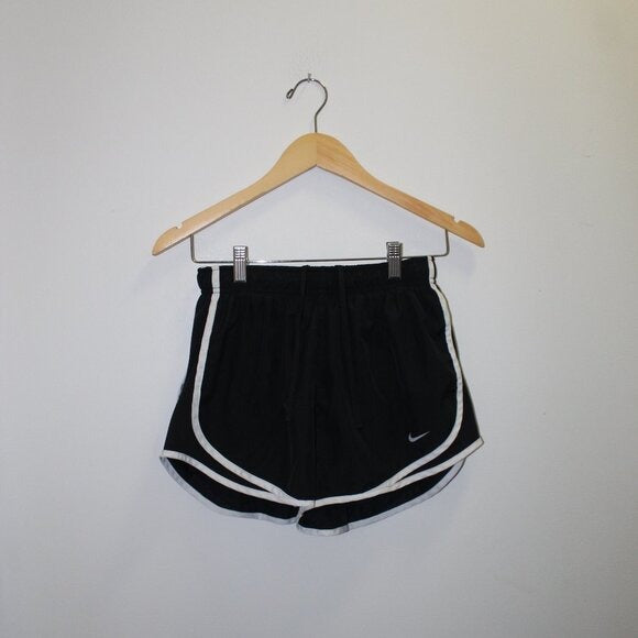 Nike Dri-Fit Shorts - Size M
