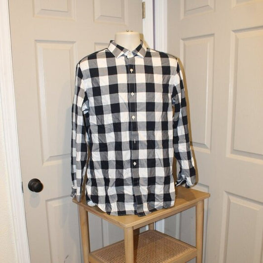 Banana Republic Non Iron Tailored Slim Fit Button Up - Size L/G